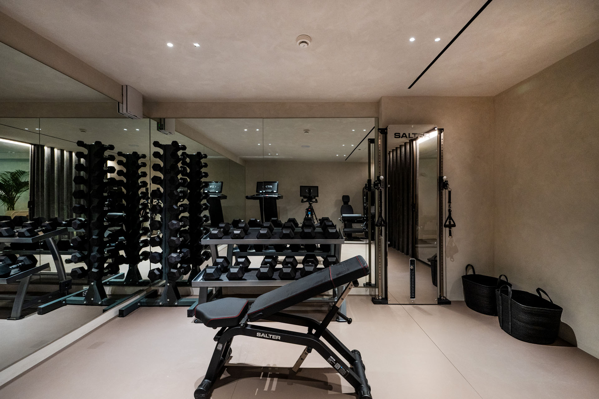 Paros Spa